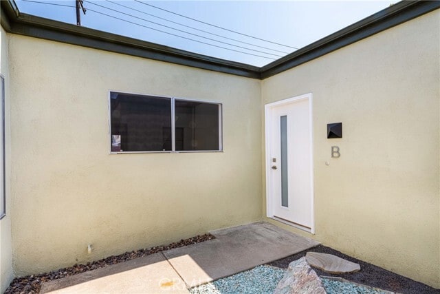 Photo - 1577 Wintergreen Pl