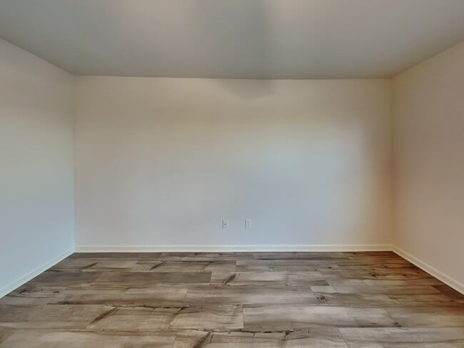 Photo - 128 Holster Holw Rd