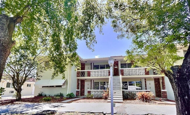 Building Photo - 4213 NE 21st Ave Unit 1B