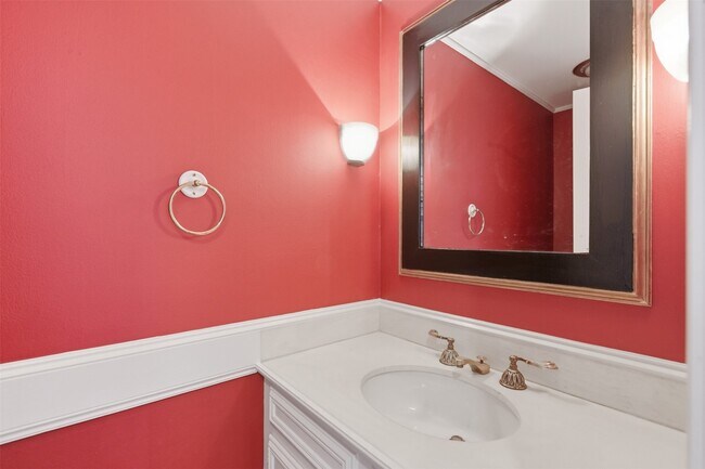 Photo - 8614 Oakford Dr