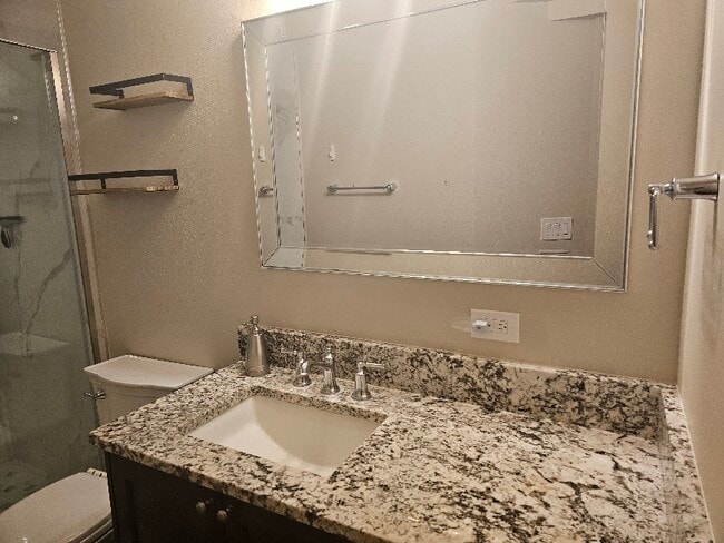 Photo - 3317 S Eastern Rd Unidad A