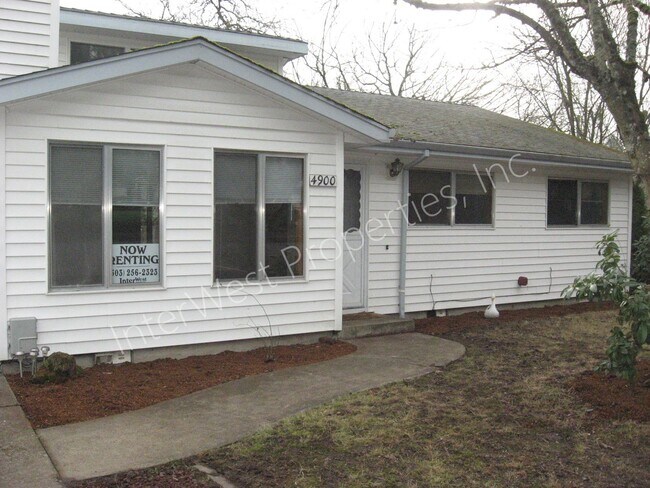 Photo - 3 Bed 2 Bath Beaverton Home with big backyard, storage shed, A/C and fireplace!!