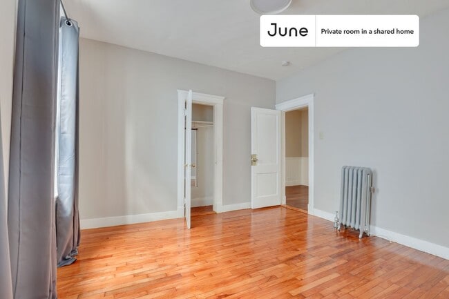 Photo - Room in Shared 4 bed/1 bath home Unit B