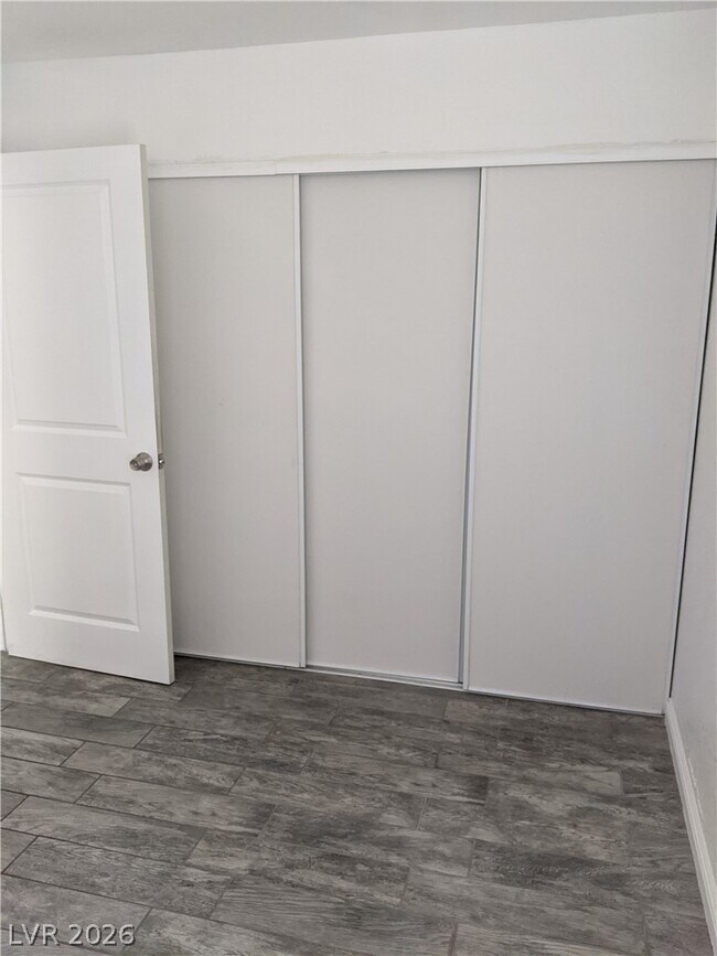 Photo - 500 Elm Dr Unit 104