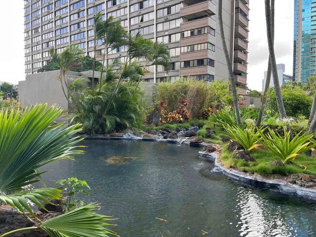 Building Photo - 1255 Nuuanu Ave