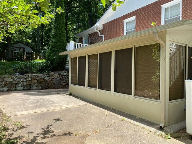Photo - South AVL - Spacious 1/1 Apt with Sunroom!