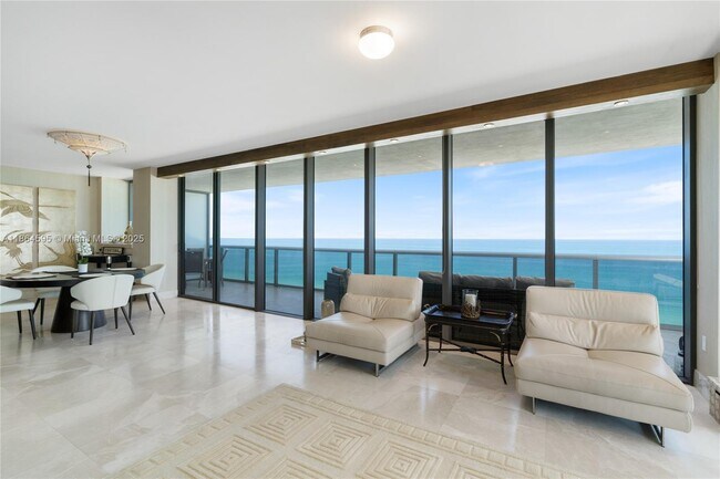 Photo - 5875 Collins Ave