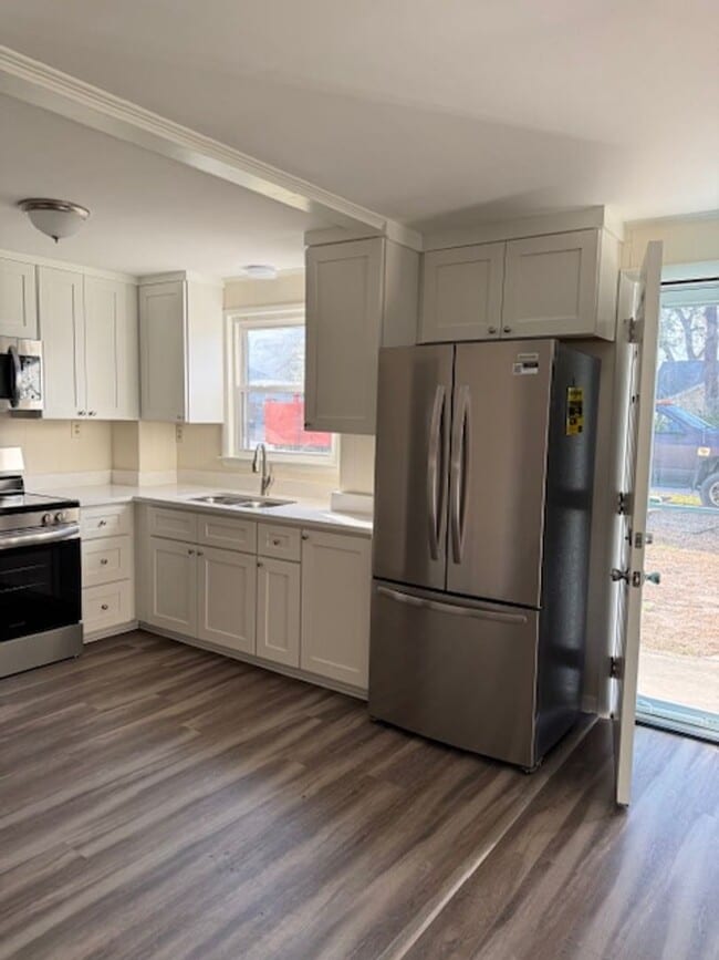 Photo - Heart of Surfside East of 17