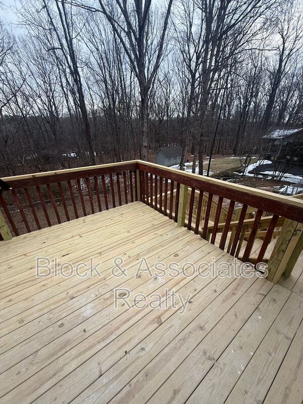 Photo - 607 Eastwood Dr