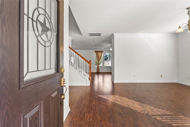 Photo - 542 Cedar Branch Dr