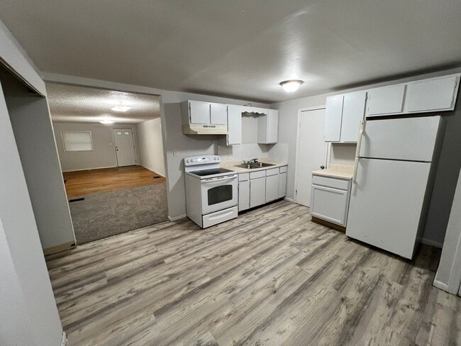 Photo - 15301 E Mayes Rd