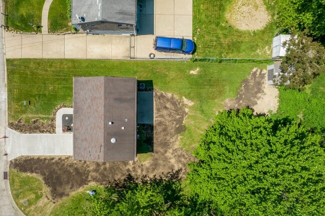 Photo - AVAILABLE JULY 1ST! Don't miss this STUNNING & UPDATED 3 bedroom in Baldwin!