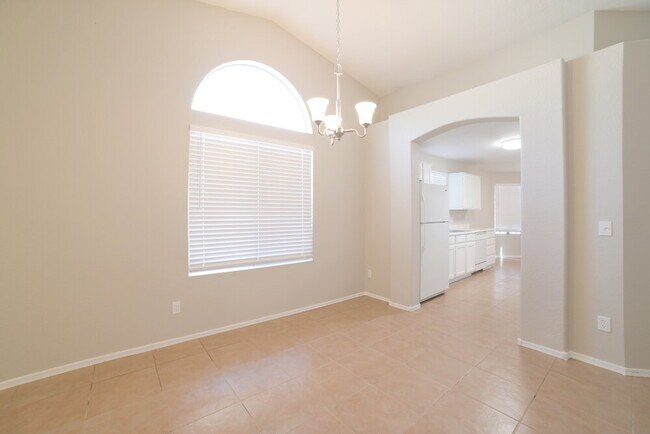8556 W Ocotillo Rd