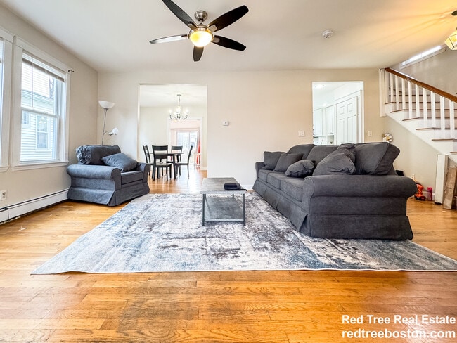 Photo - 147 Wrentham St