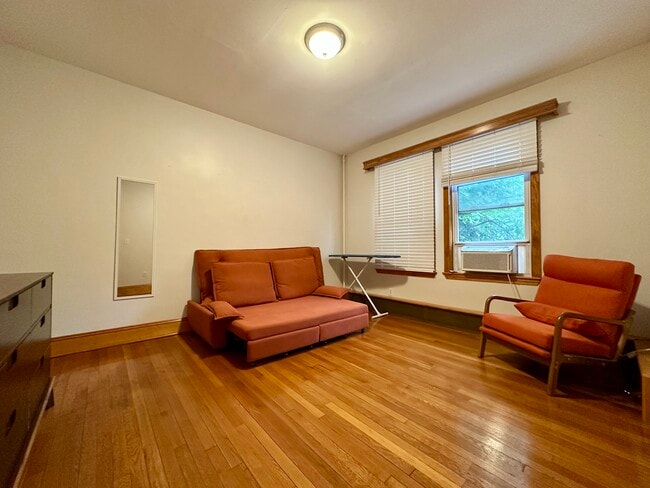 Photo - 1714 Commonwealth Ave Unit 6