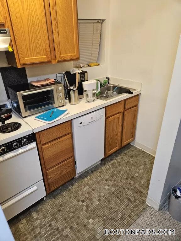 Photo - 111 Norway St Unit B4