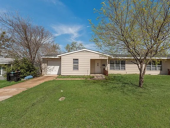 165 Eisenhower Blvd