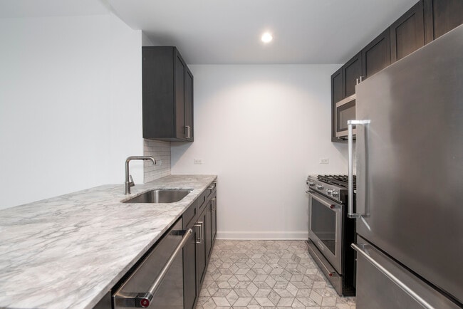 Photo - 21 West End Ave