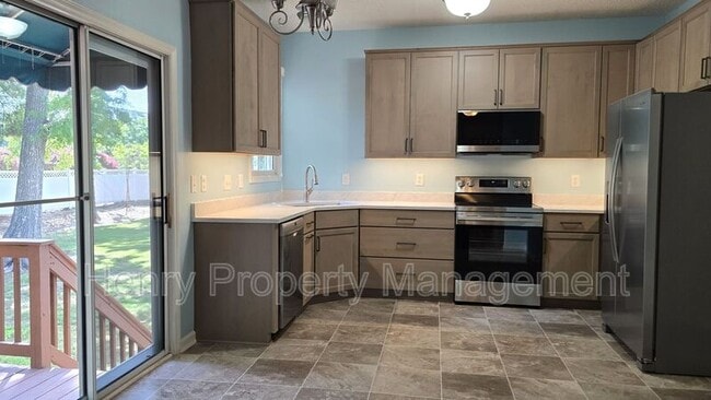 100 Mint Hill Dr