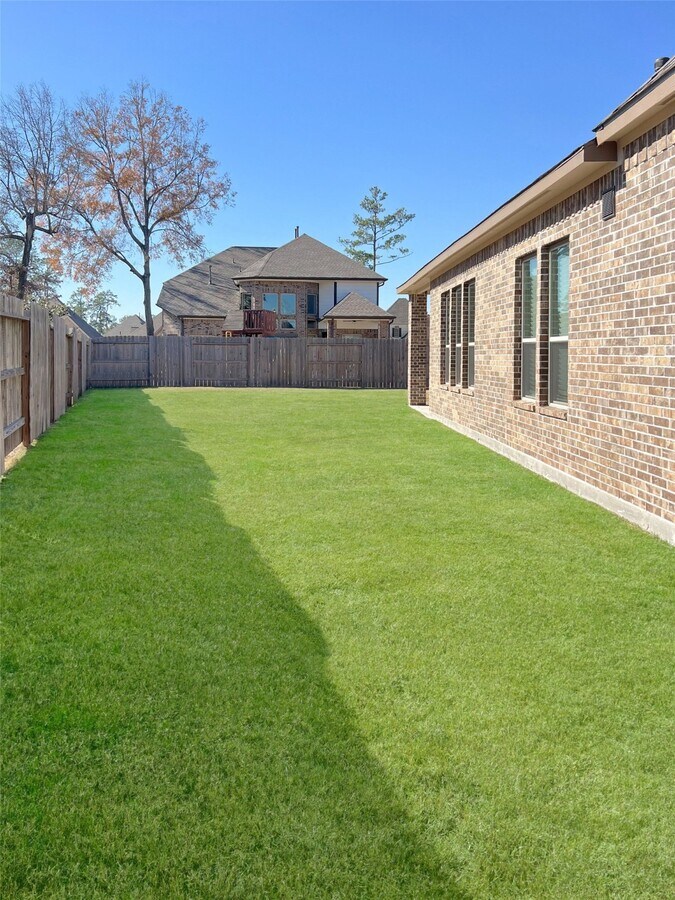 Photo - 16807 Hemlock Grove Dr