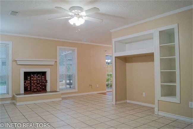 Photo - 29 Coralberry Rd