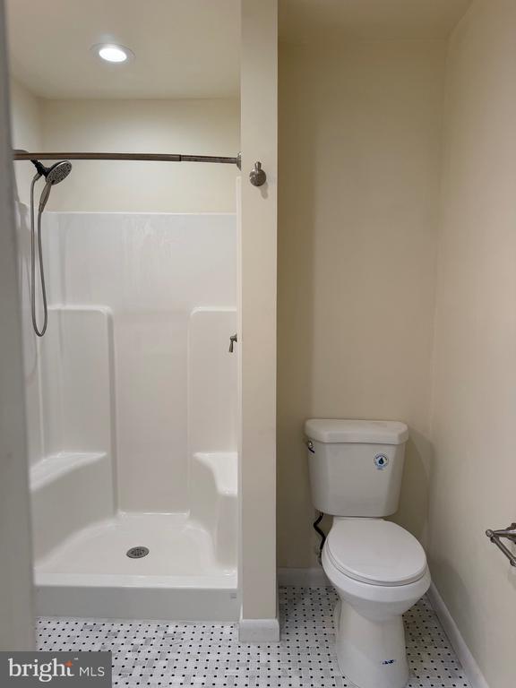 Photo - 938 Prichard Ln