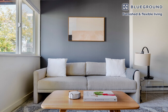 Photo - 3811 13th Ave W Unidad FL-1-ID899