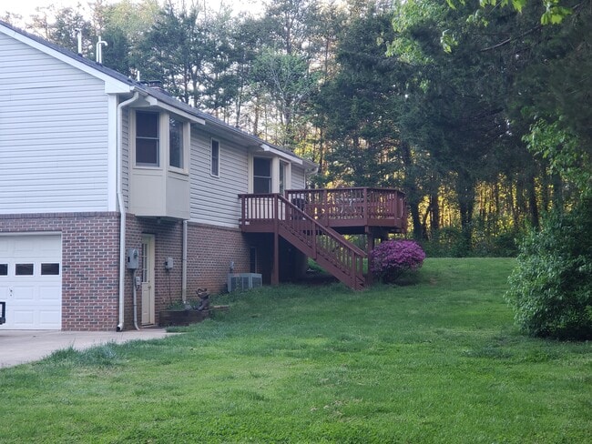 Photo - 7211 Wotton Rd