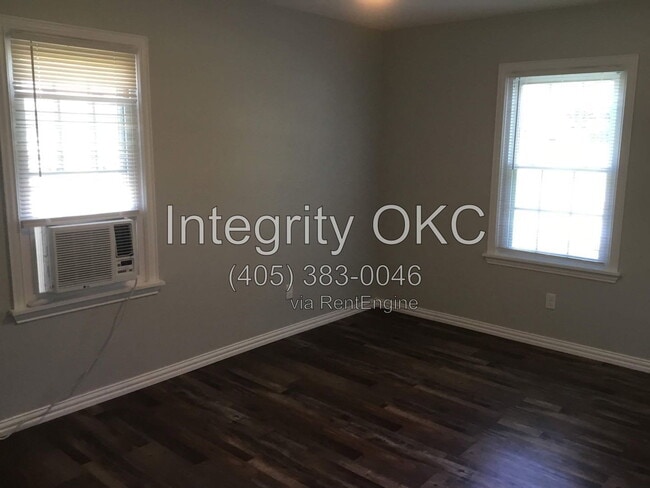 Photo - 305 Babb Dr