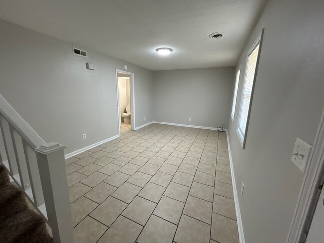 Photo - 37 Brianfield Dr