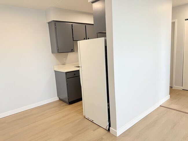 Photo - 591 Wellington Ave Unit 304