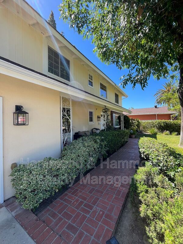 Photo - 8422 Fable Ave