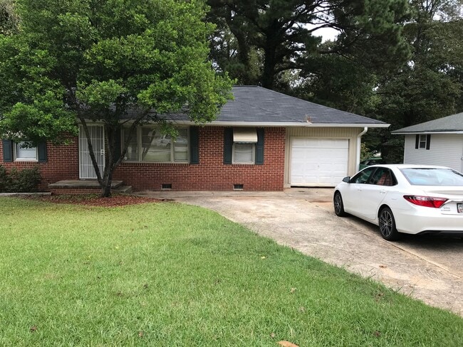 Building Photo - 4314 Hendrix Dr