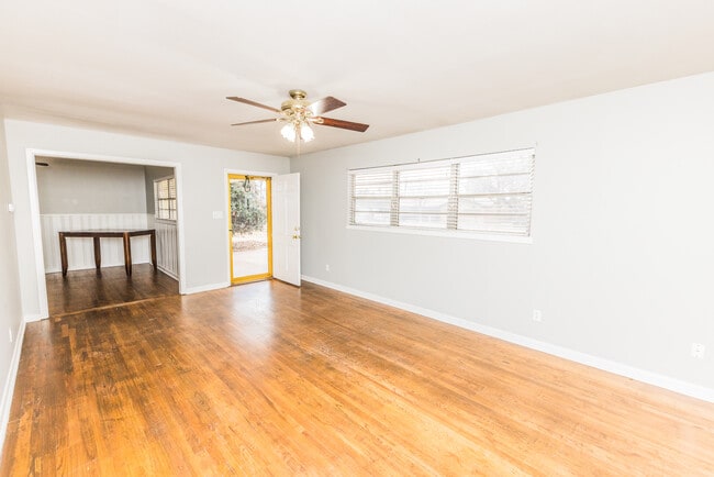 Photo - 3705 42nd St