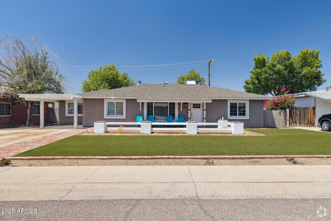 Building Photo - 3744 E Amelia Ave Rental