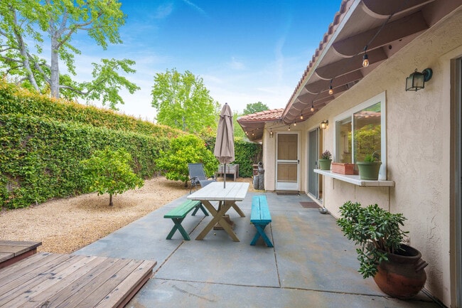 Photo - 610 Calle De Los Amigos Unidad ID1244466P