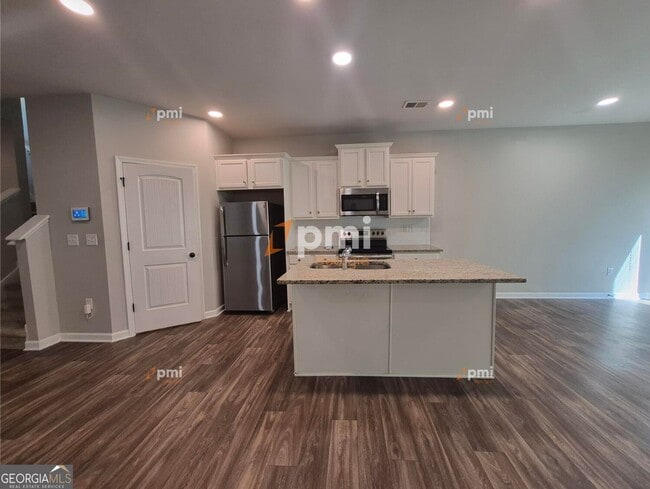 5051 Pioneer Pkwy