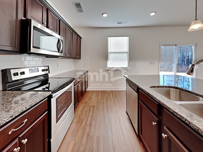 Photo - 146 Havenbrook Dr