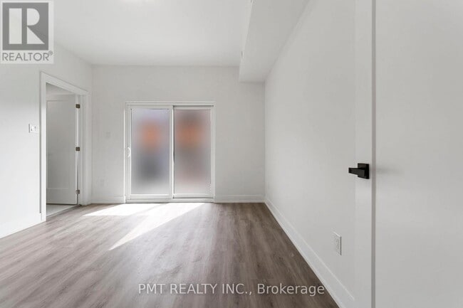 Photo - 531 Delaware Ave N