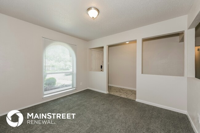 Photo - 1816 Christopher Dr