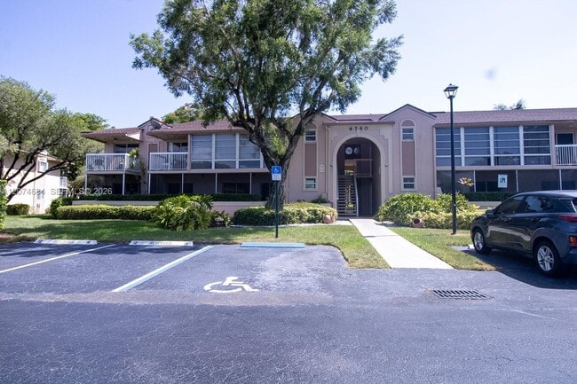 Building Photo - 4760 NW 102nd Ave Unit 103-12