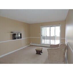 Photo - 5328 54 St