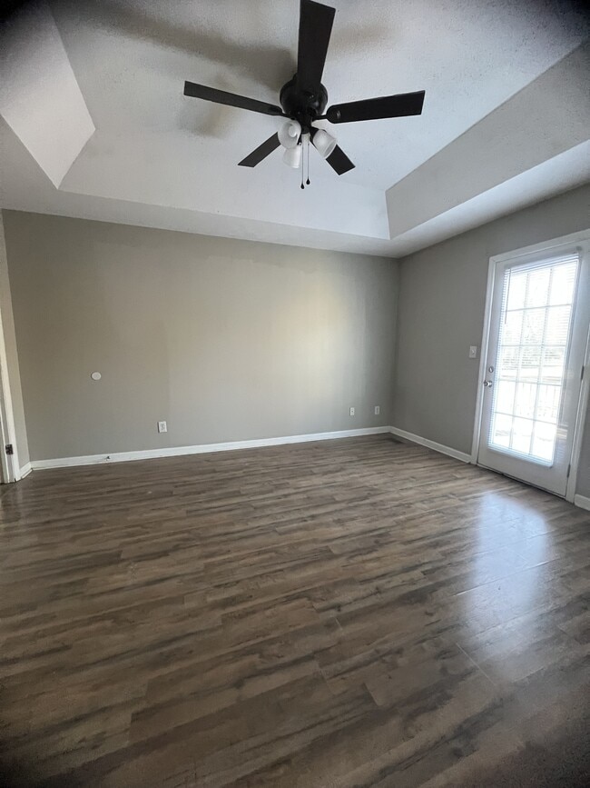 Photo - 1714 Dublin Ct