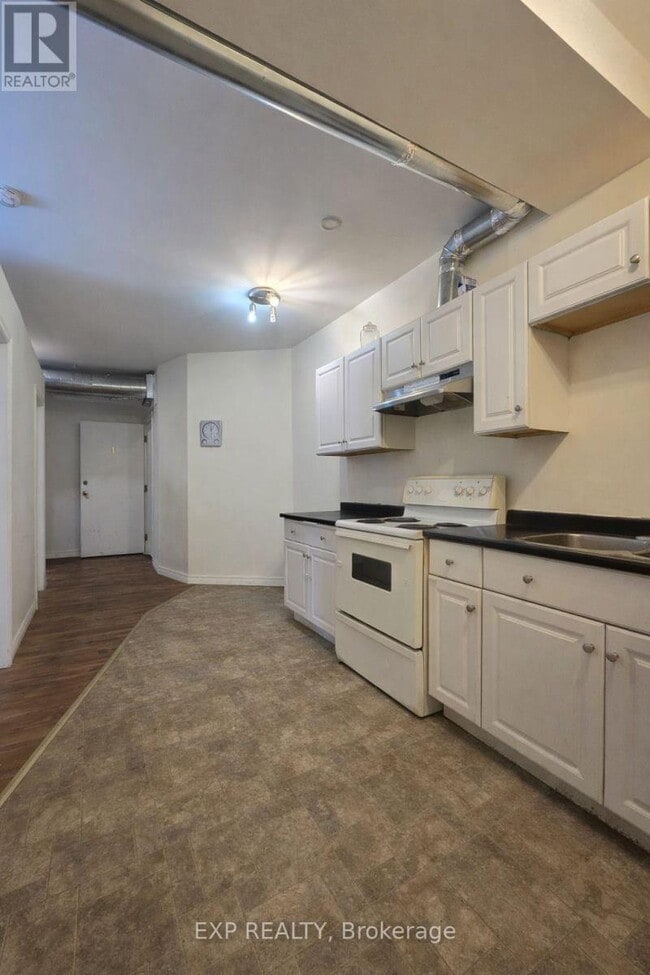 Photo - 88 Colborne St