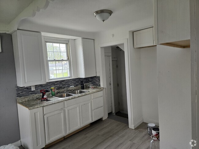 Building Photo - 16110 Eastburn St Rental