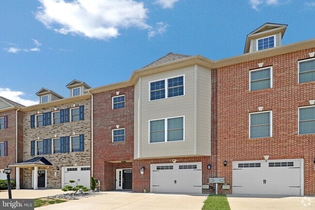 Building Photo - 947 Rye Dr Rental