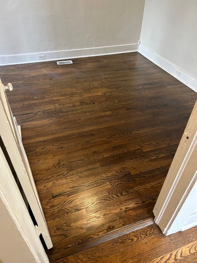 Photo - Newly Renovated 4 Bedroom Home / College H...