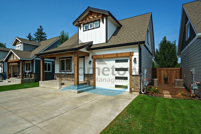 Photo - Beautiful Custom Craftsman Home in Coeur d...