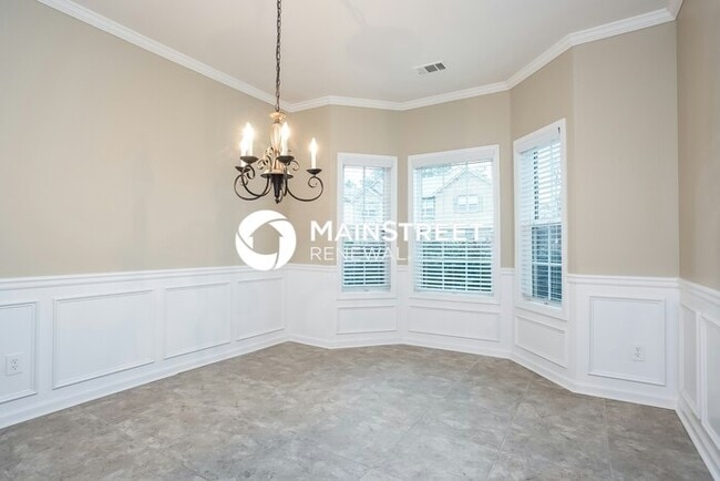 4 Bedroom Pet-Friendly Home in Atlanta, GA with Main Street Renewal