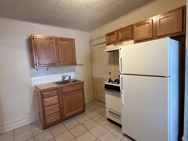 Photo - 222 Lafayette Ave NE Unit 2